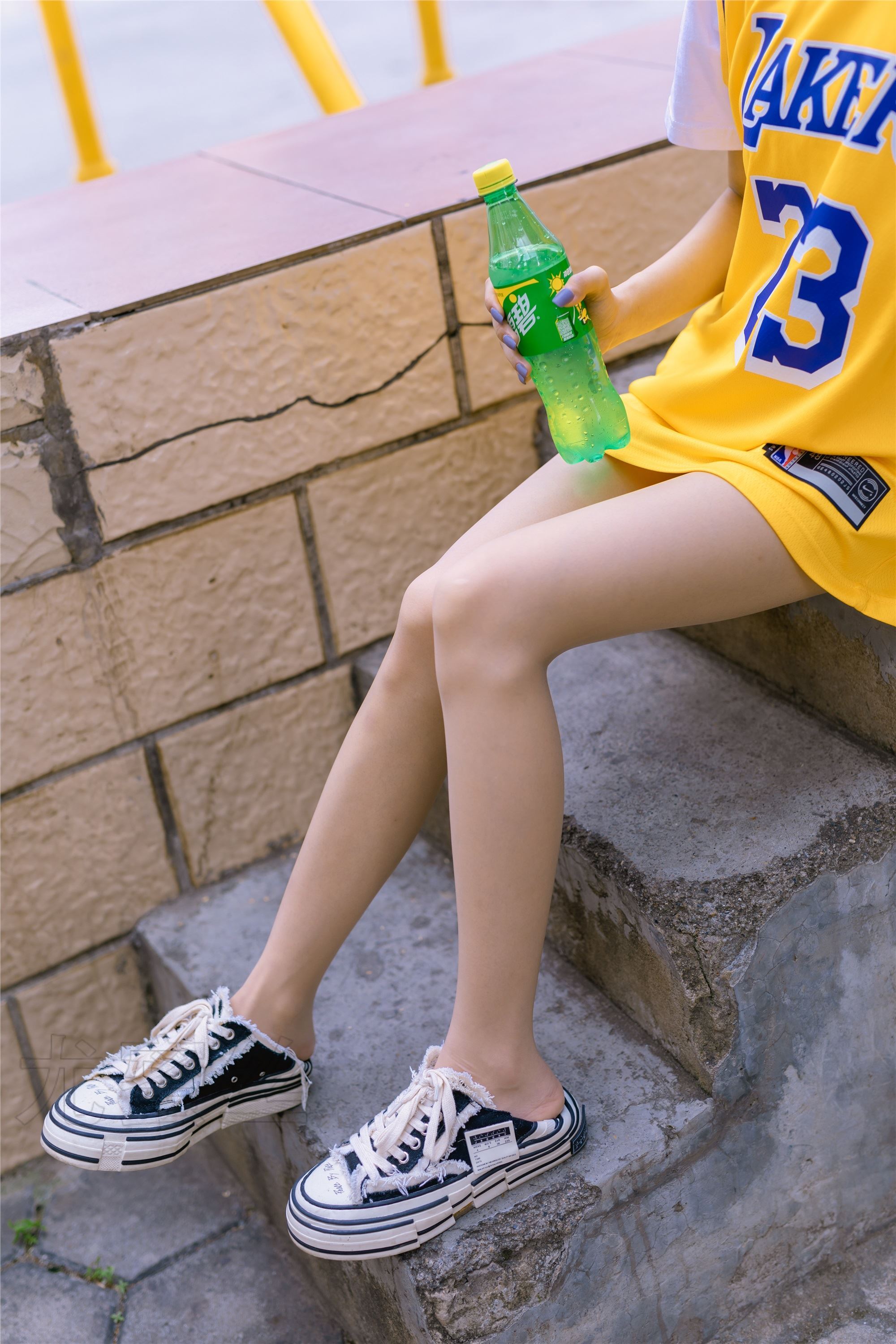 尤蜜丝 穿搭写真 NO.053